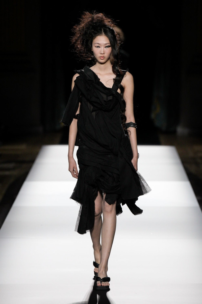 Yohji Yamamoto fashion show for Spring/Summer 2025