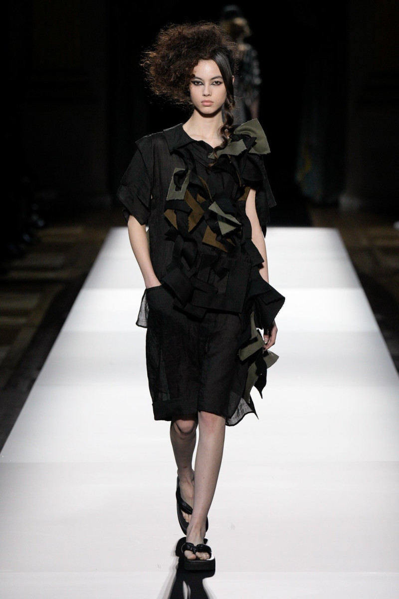 Yohji Yamamoto fashion show for Spring/Summer 2025