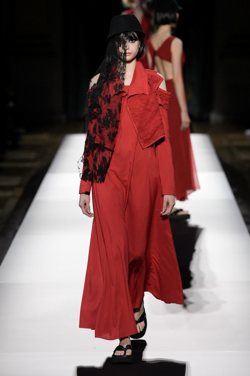 Yohji Yamamoto fashion show for Spring/Summer 2025