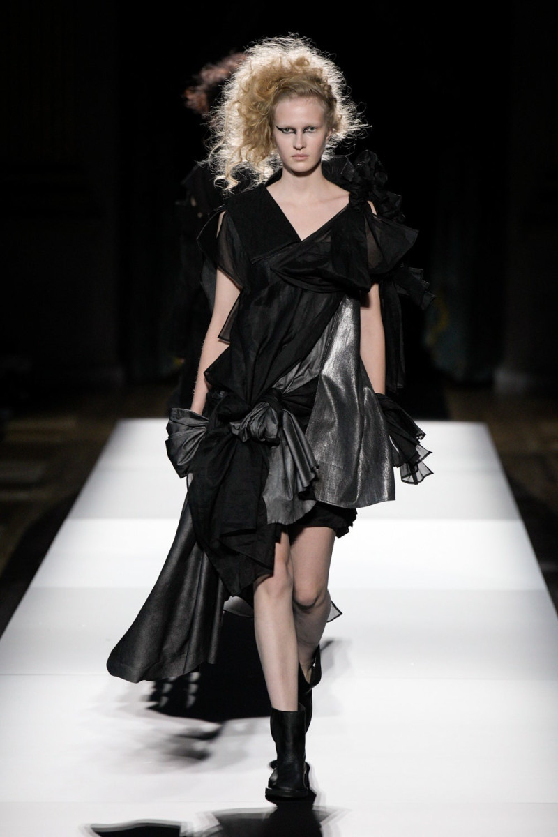 Yohji Yamamoto fashion show for Spring/Summer 2025