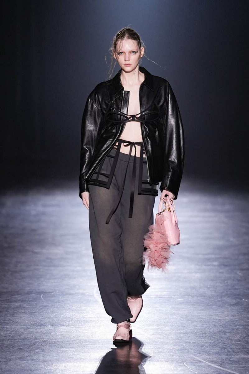 Chika Kisada fashion show for Autumn/Winter 2025