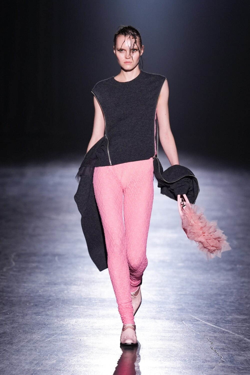 Chika Kisada fashion show for Autumn/Winter 2025