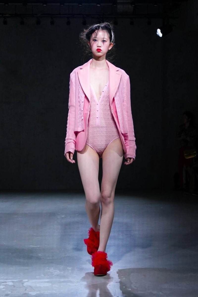 Chika Kisada fashion show for Spring/Summer 2025