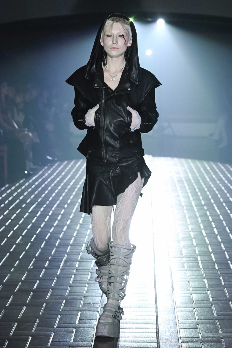 Yueqi Qi fashion show for Autumn/Winter 2025