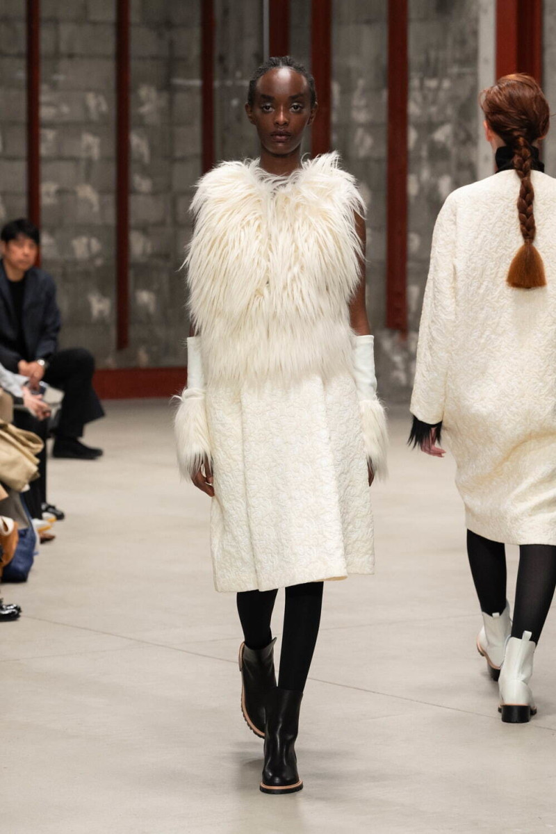 support surface fashion show for Autumn/Winter 2025