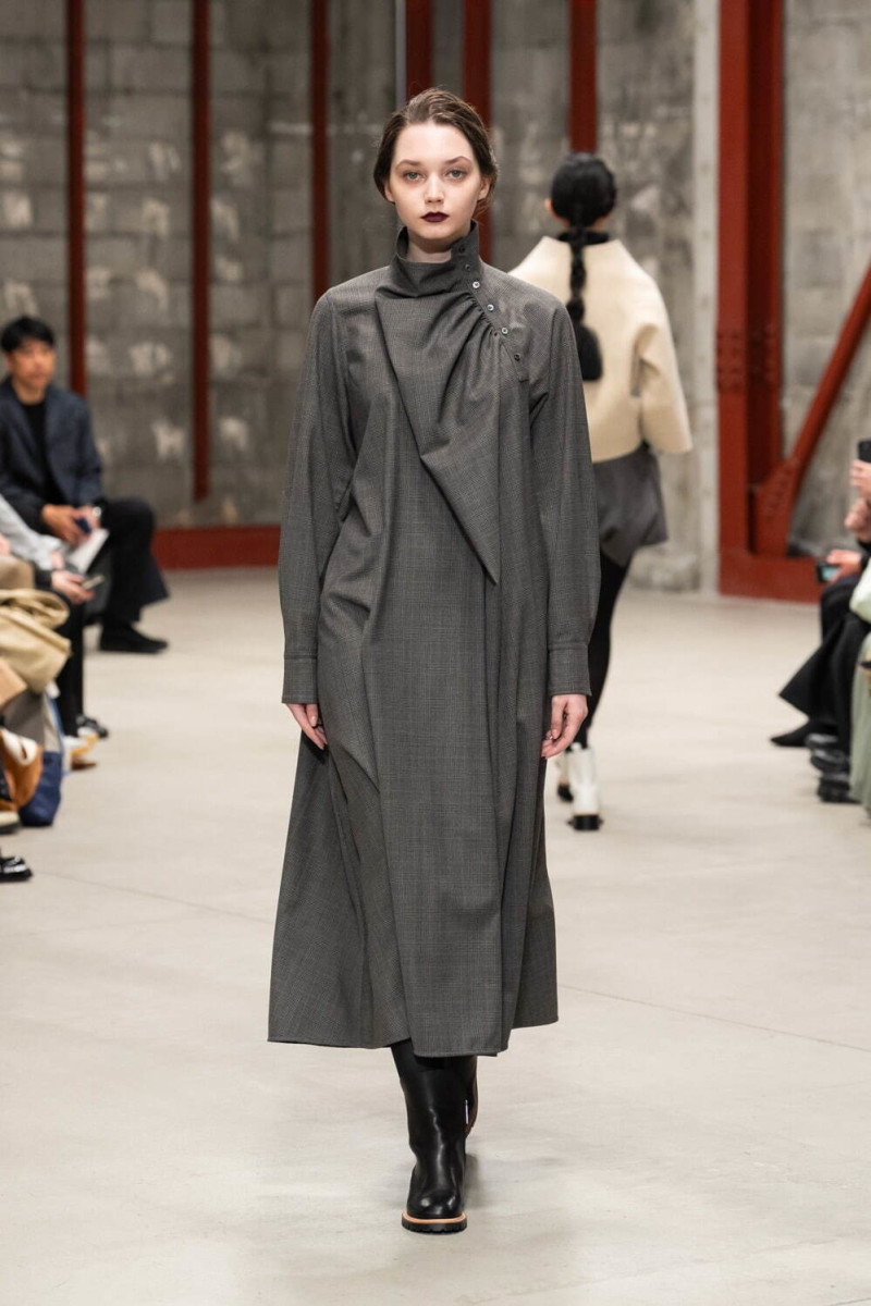 support surface fashion show for Autumn/Winter 2025