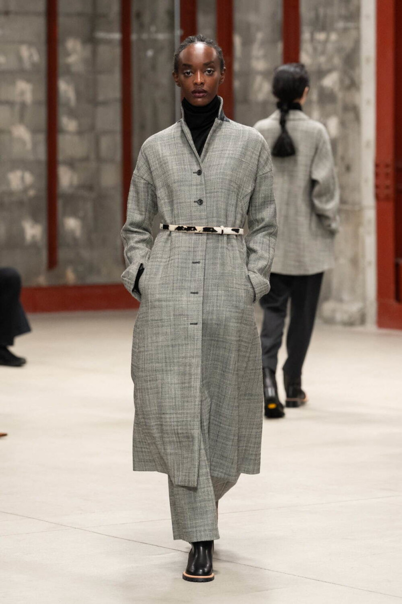 support surface fashion show for Autumn/Winter 2025