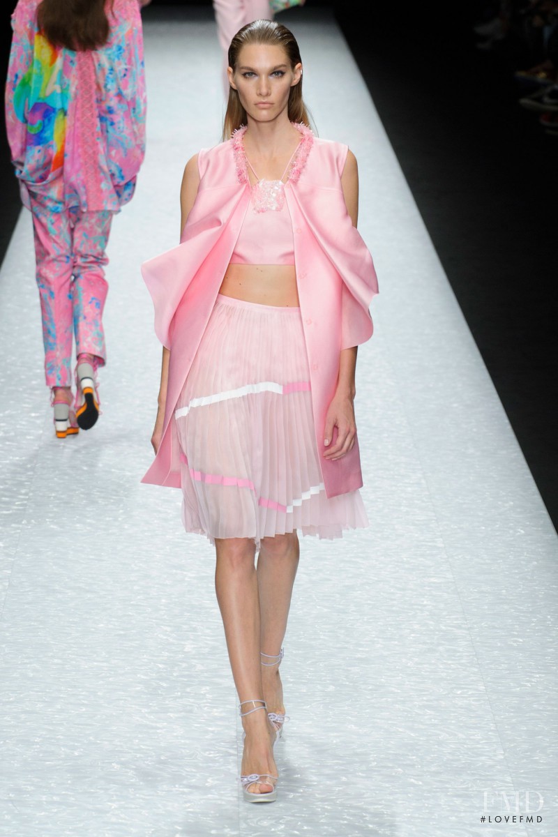 Irina Nikolaeva featured in  the Shiatzy Chen fashion show for Spring/Summer 2015