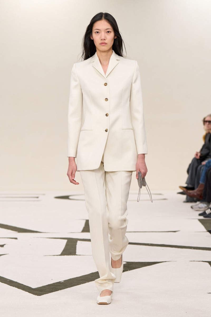 Calvin Klein fashion show for Autumn/Winter 2025