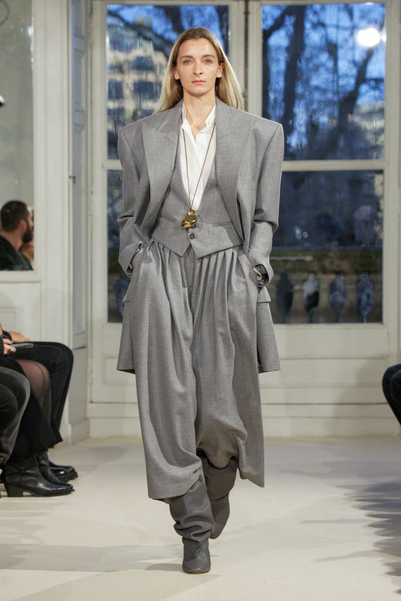 Alexandre Vauthier fashion show for Spring/Summer 2025