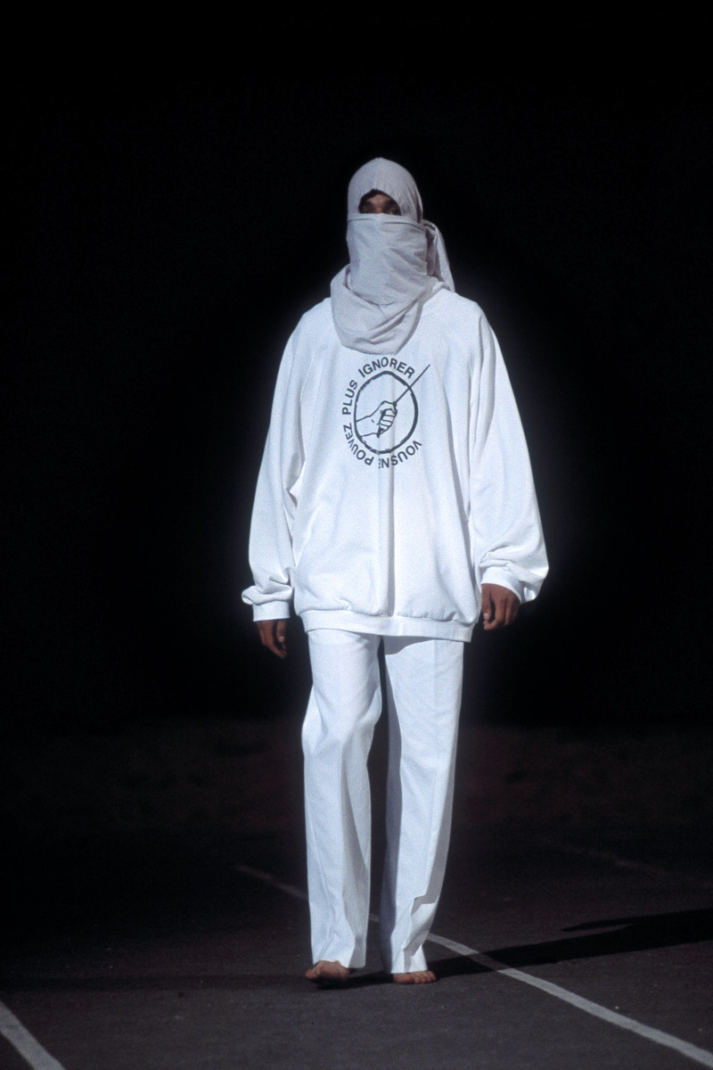 Raf Simons fashion show for Spring/Summer 2002