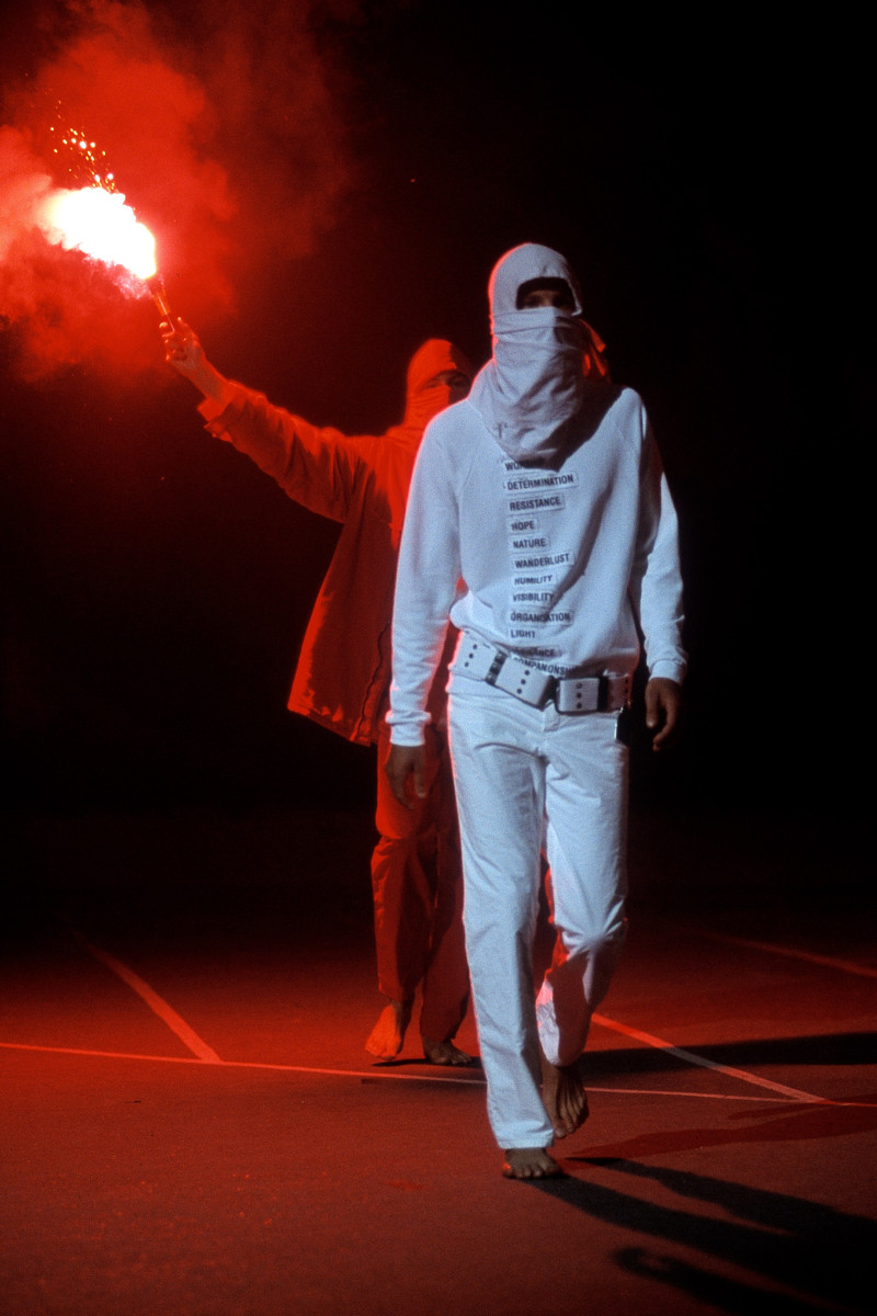 Raf Simons fashion show for Spring/Summer 2002
