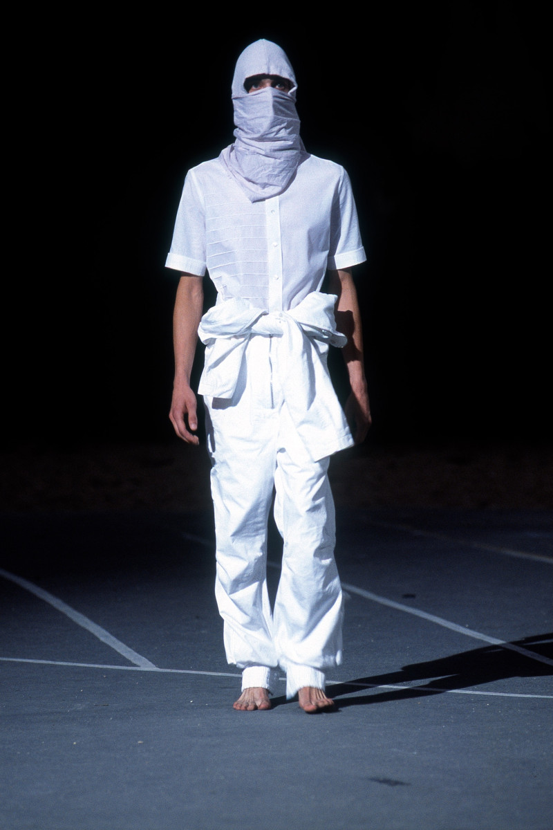 Raf Simons fashion show for Spring/Summer 2002