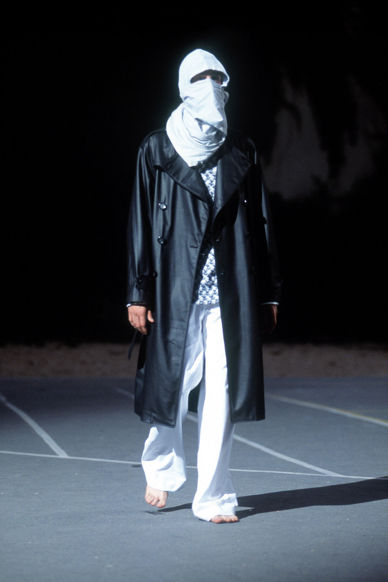 Raf Simons fashion show for Spring/Summer 2002