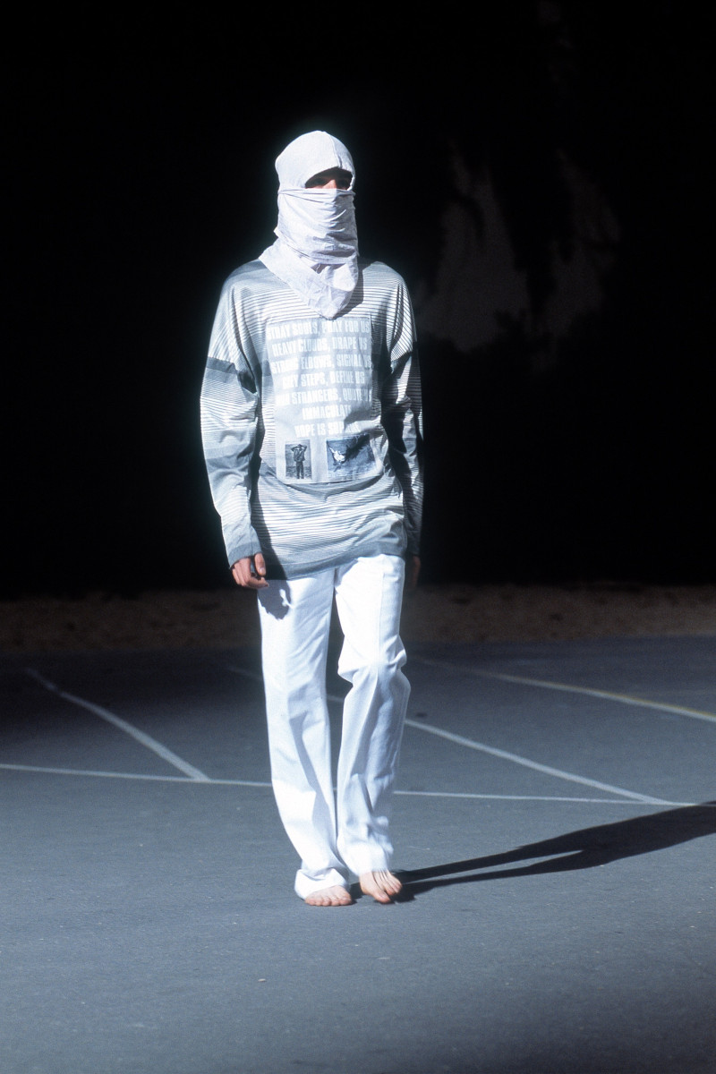 Raf Simons fashion show for Spring/Summer 2002