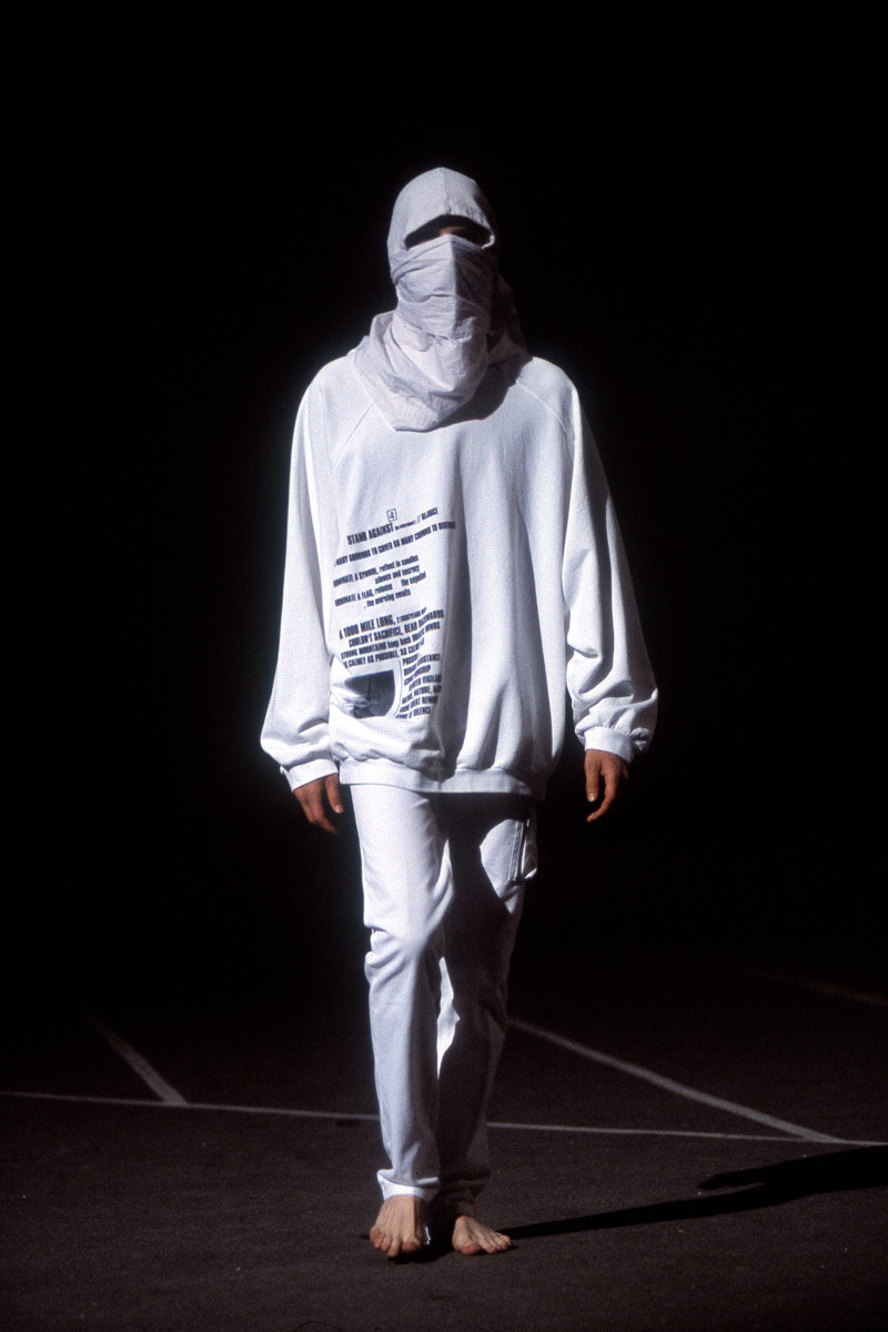 Raf Simons fashion show for Spring/Summer 2002