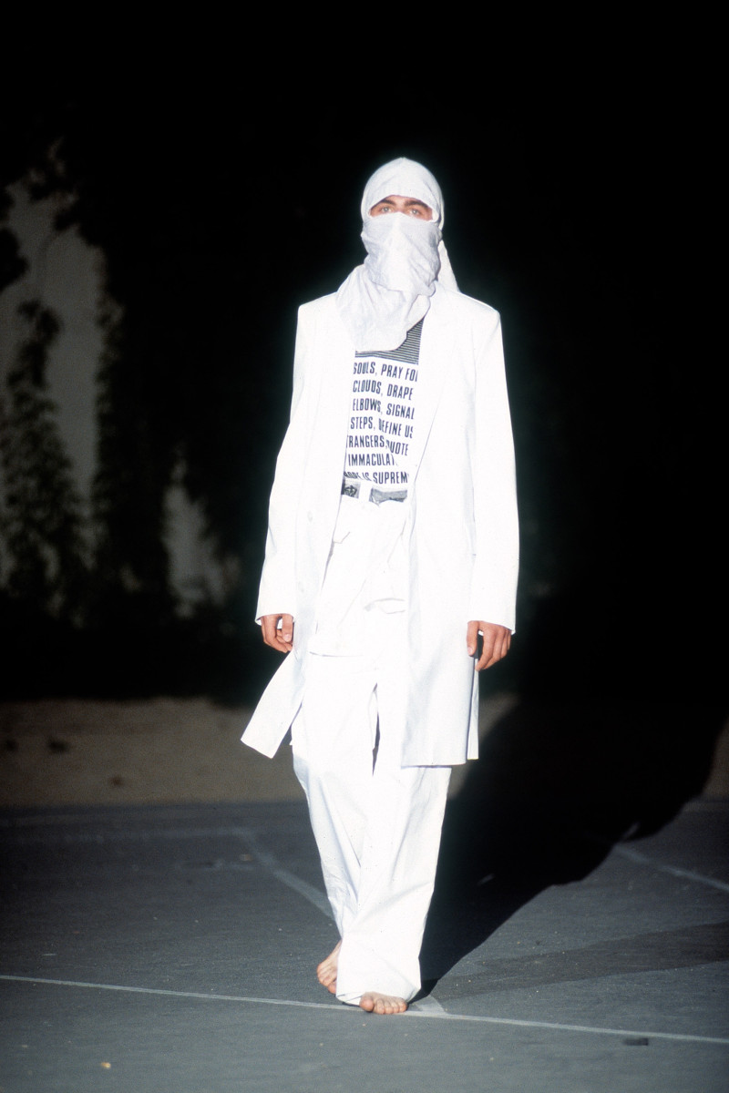 Raf Simons fashion show for Spring/Summer 2002