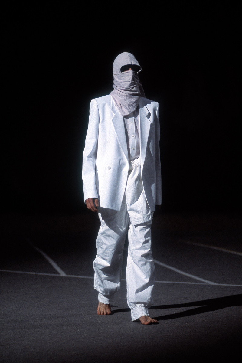 Raf Simons fashion show for Spring/Summer 2002