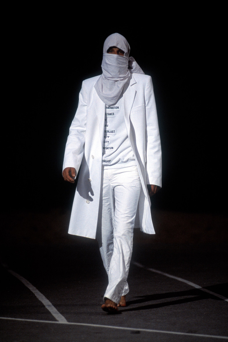 Raf Simons fashion show for Spring/Summer 2002