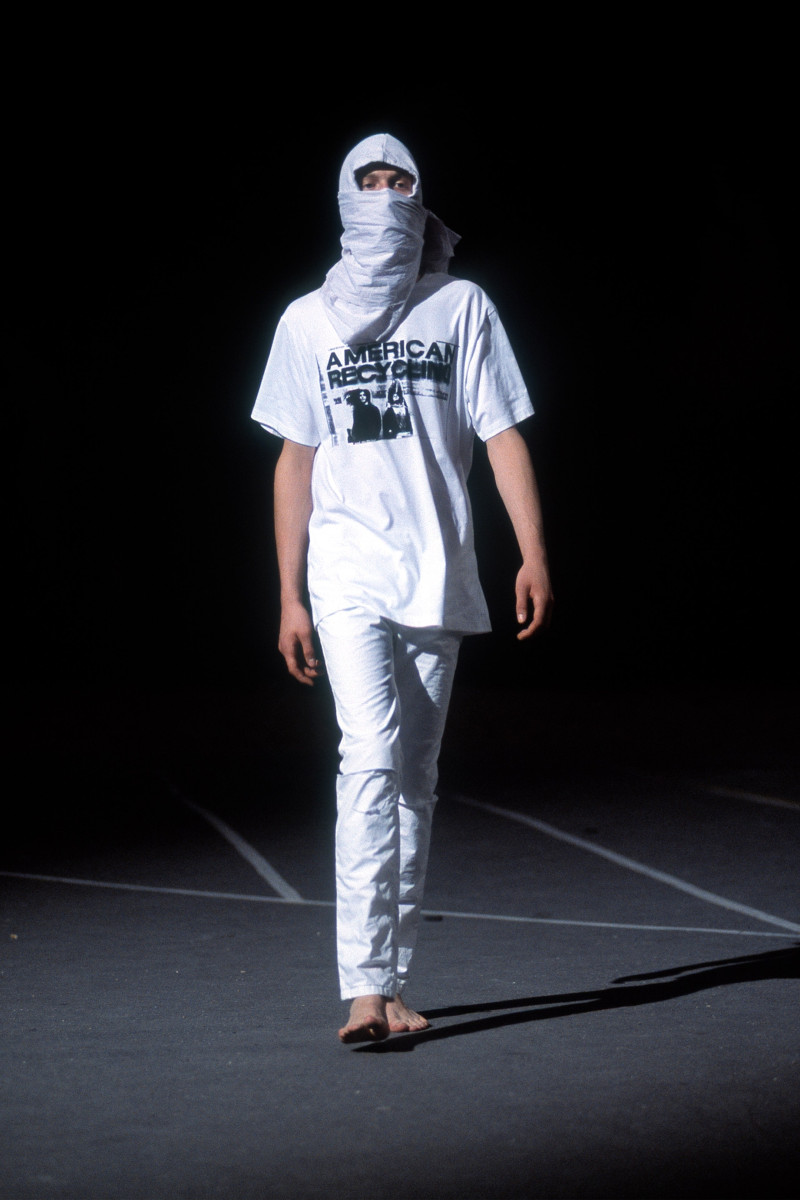 Raf Simons fashion show for Spring/Summer 2002