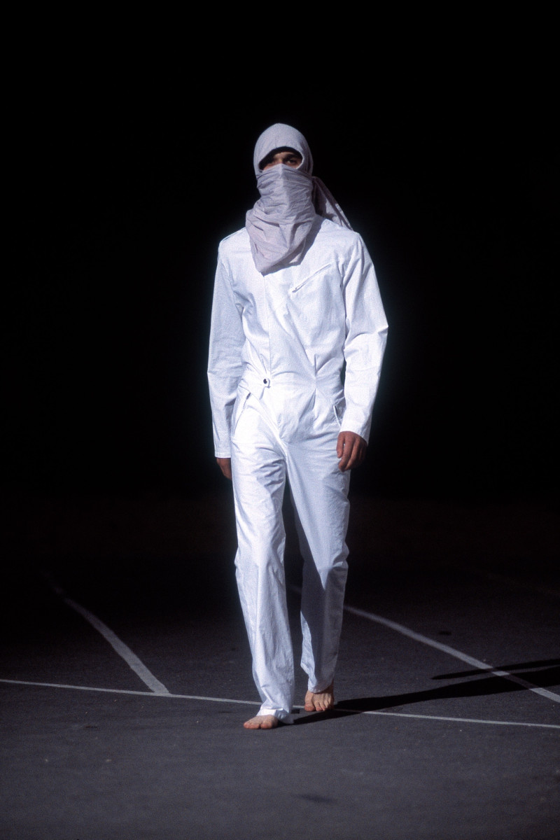 Raf Simons fashion show for Spring/Summer 2002
