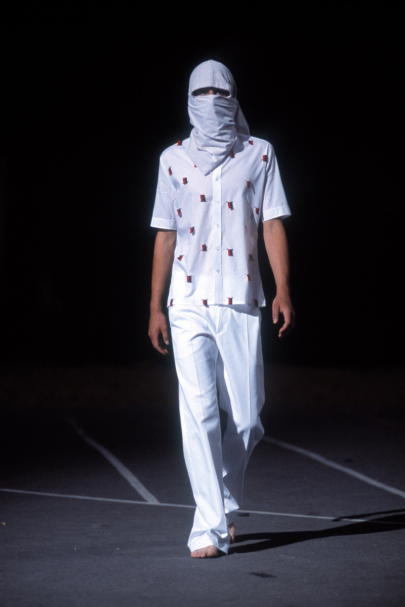 Raf Simons fashion show for Spring/Summer 2002