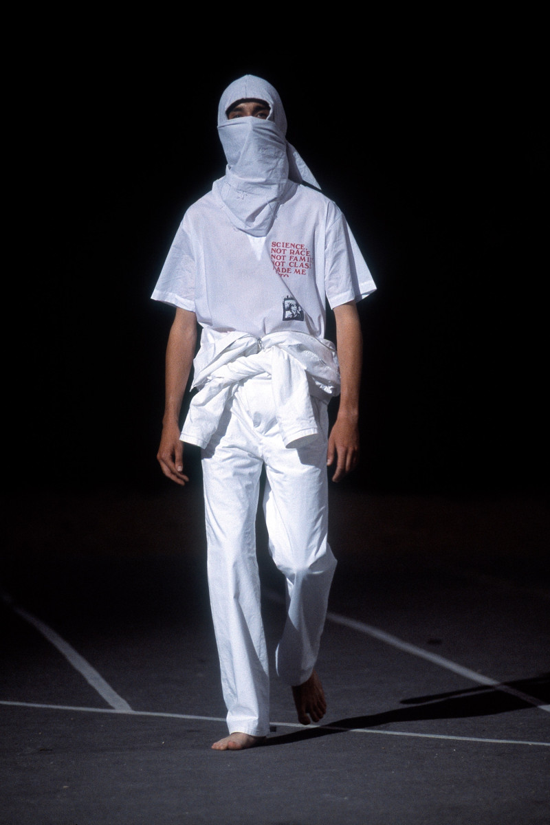 Raf Simons fashion show for Spring/Summer 2002