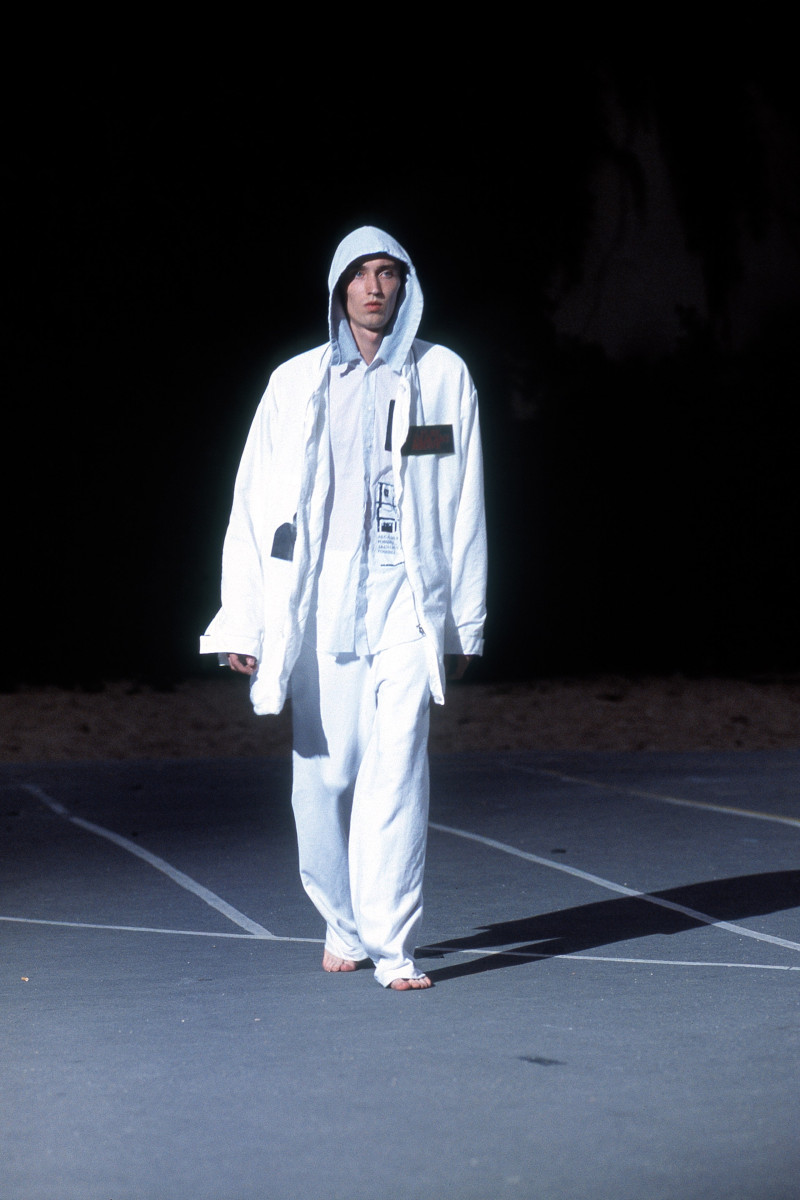 Raf Simons fashion show for Spring/Summer 2002