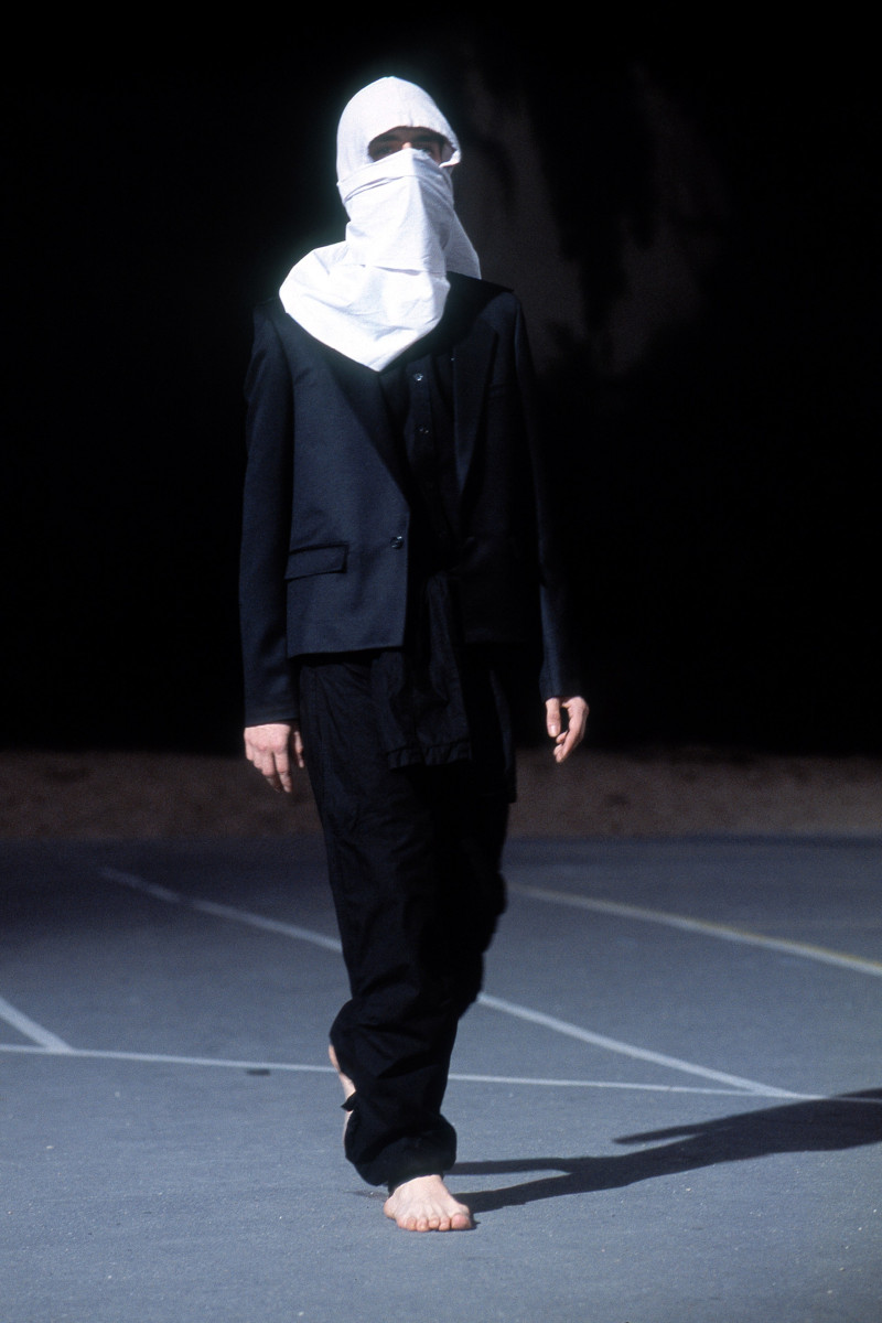 Raf Simons fashion show for Spring/Summer 2002