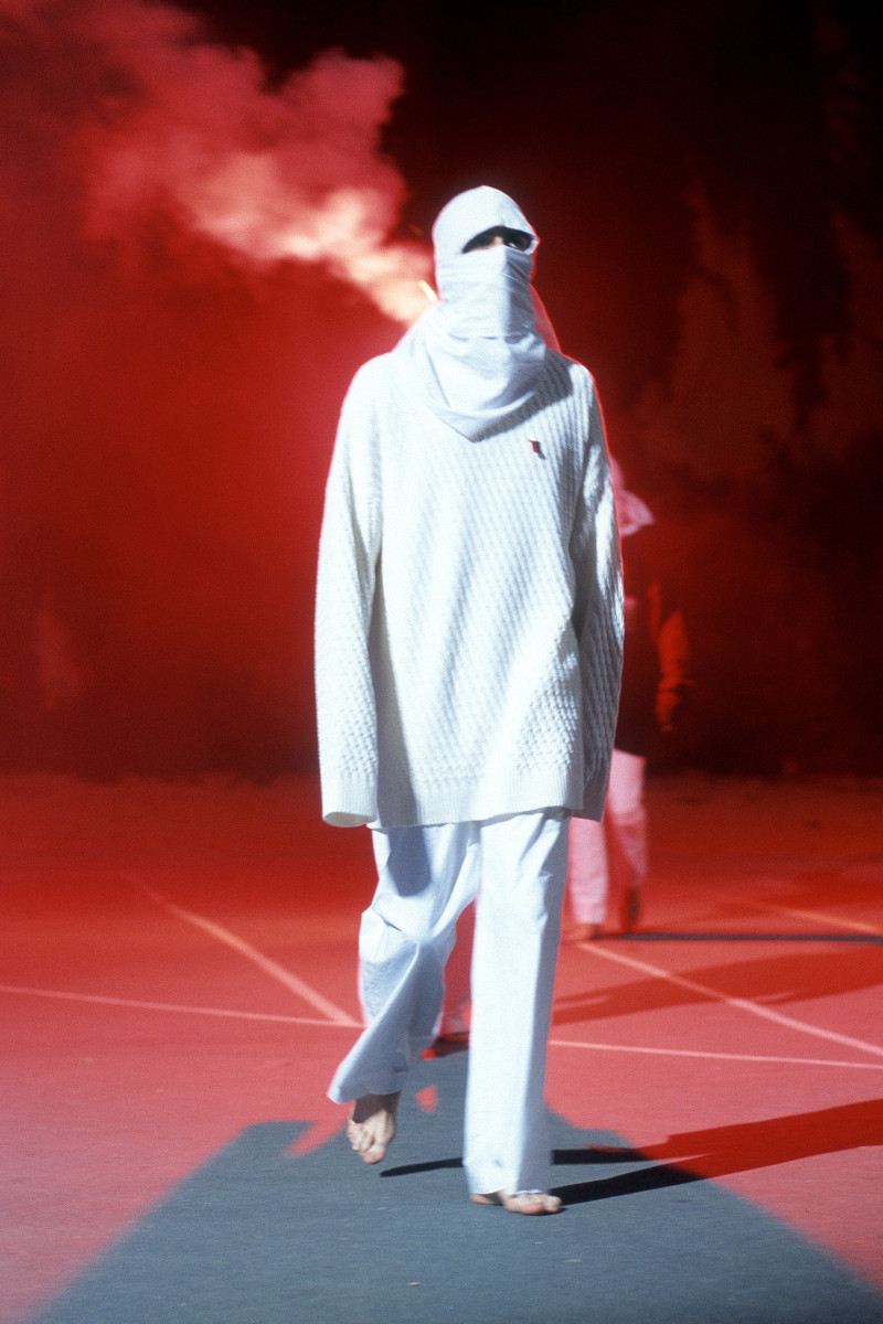 Raf Simons fashion show for Spring/Summer 2002