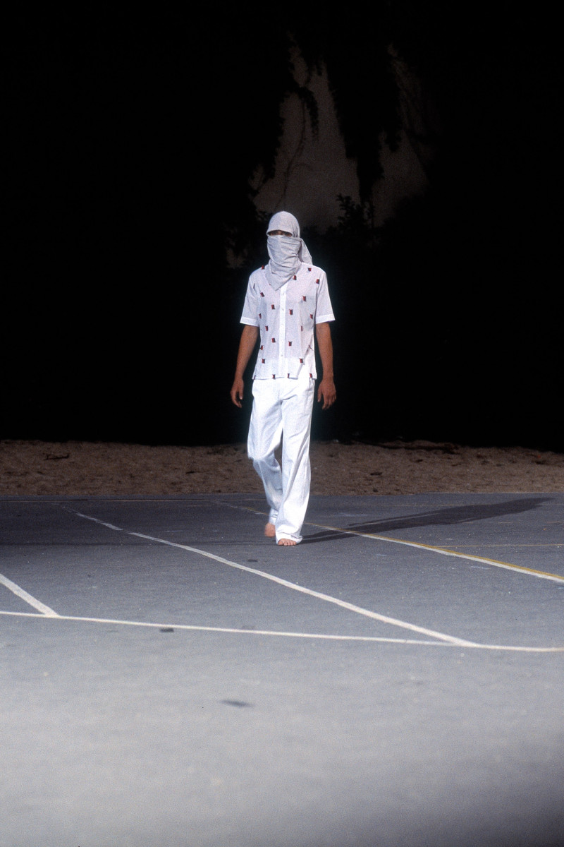 Raf Simons fashion show for Spring/Summer 2002