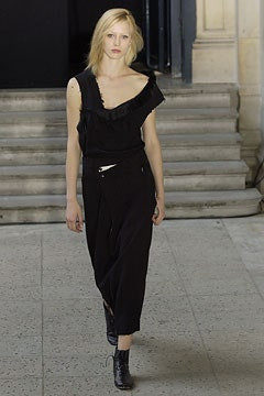 Anne Valerie Hash fashion show for Autumn/Winter 2002