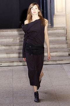 Anne Valerie Hash fashion show for Autumn/Winter 2002