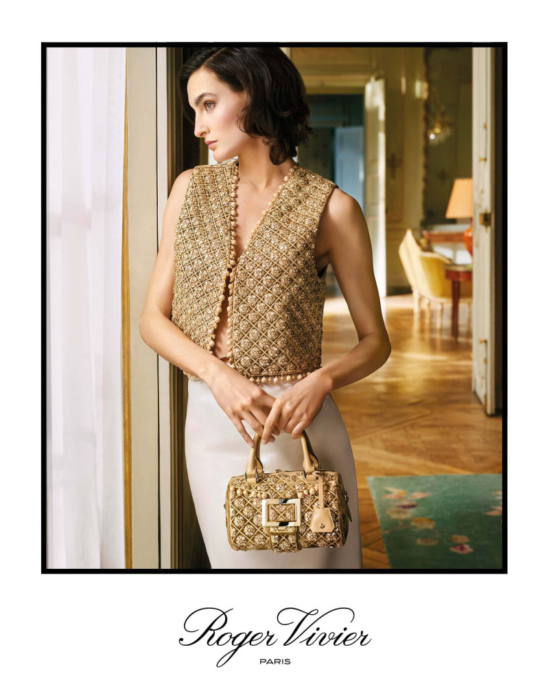 Ines de la Fressange featured in  the Roger Vivier Un Air De Paris advertisement for Spring/Summer 2025