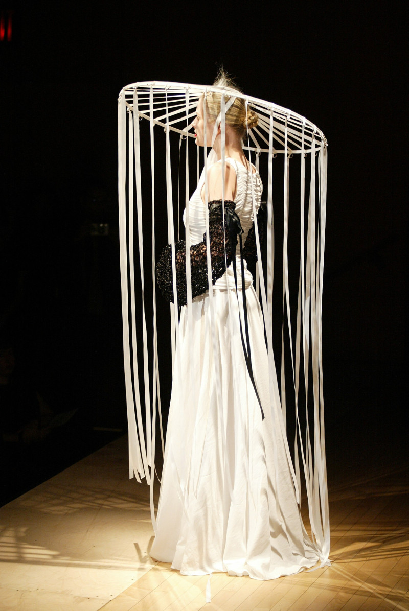 Benjamin Cho fashion show for Autumn/Winter 2002