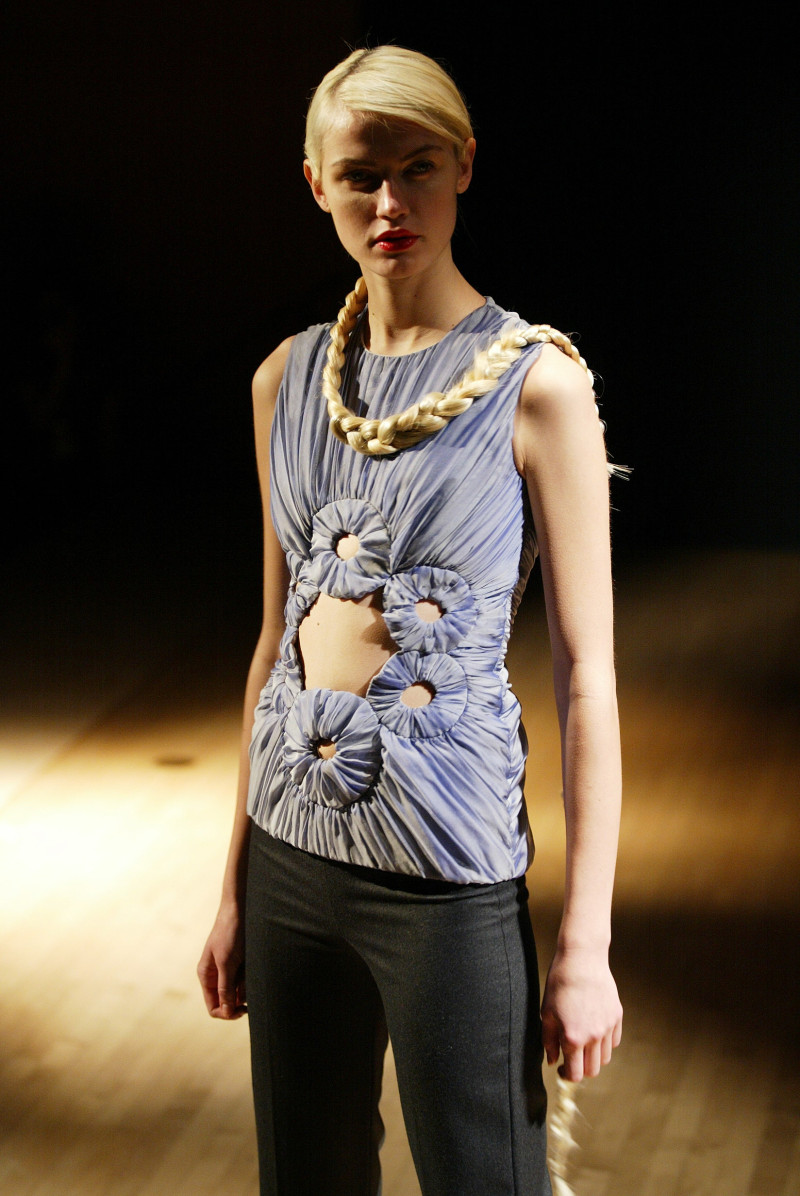 Benjamin Cho fashion show for Autumn/Winter 2002