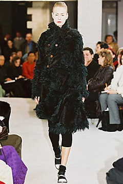 Comme des Garçons fashion show for Autumn/Winter 2002