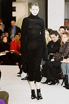 Comme des Garçons fashion show for Autumn/Winter 2002