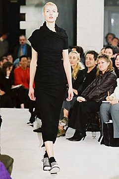 Comme des Garçons fashion show for Autumn/Winter 2002