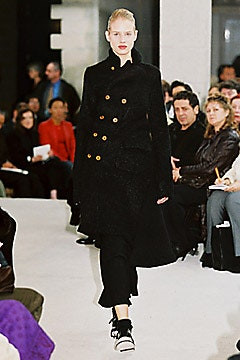 Comme des Garçons fashion show for Autumn/Winter 2002