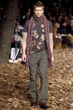 D&G fashion show for Autumn/Winter 2002