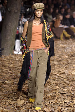 D&G fashion show for Autumn/Winter 2002