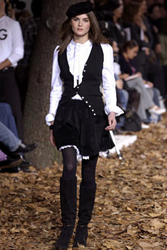 D&G fashion show for Autumn/Winter 2002