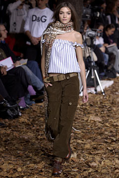 D&G fashion show for Autumn/Winter 2002