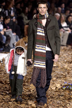 D&G fashion show for Autumn/Winter 2002