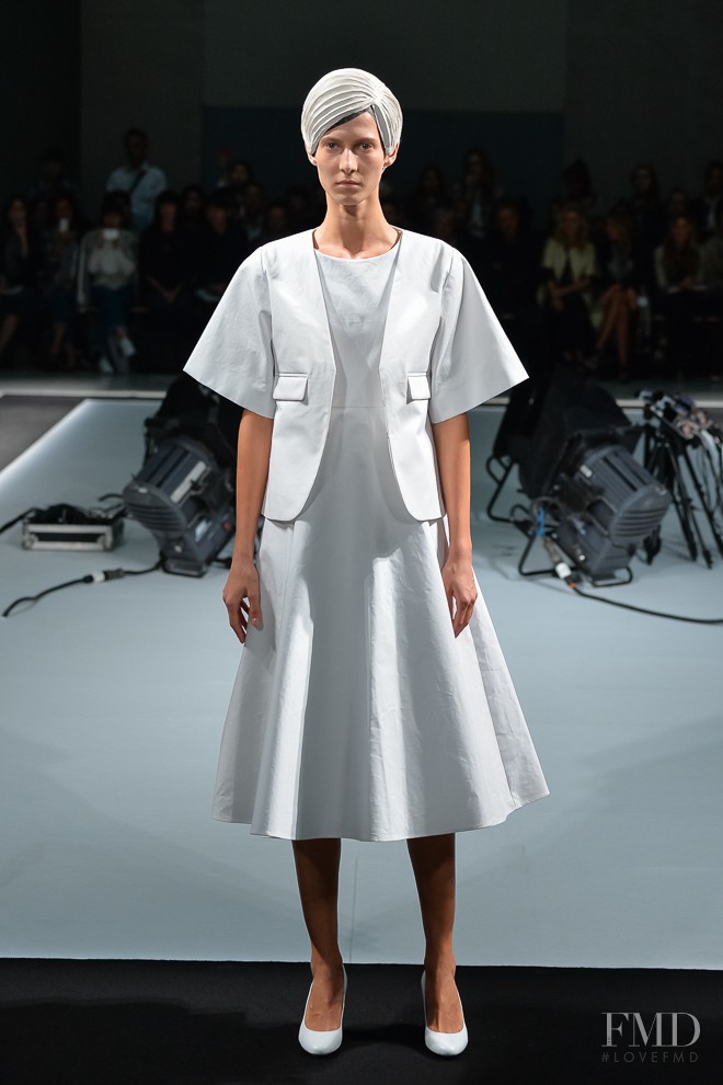 Anrealage fashion show for Spring/Summer 2015