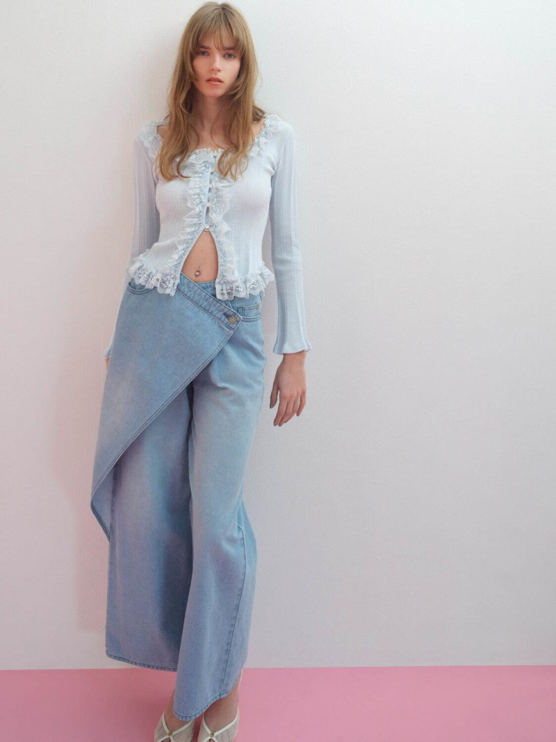 Snidel lookbook for Spring/Summer 2025