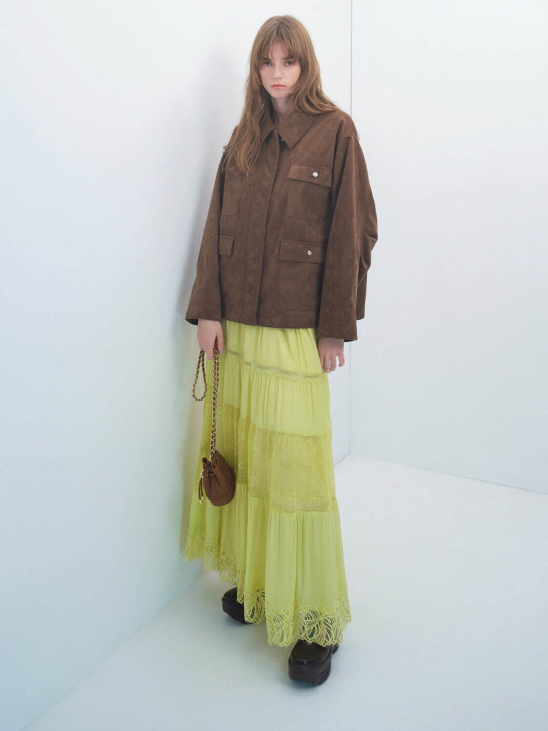 Snidel lookbook for Spring/Summer 2025