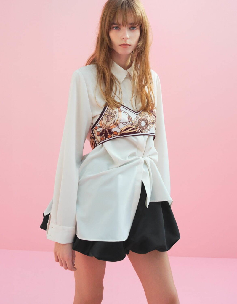 Snidel lookbook for Spring/Summer 2025