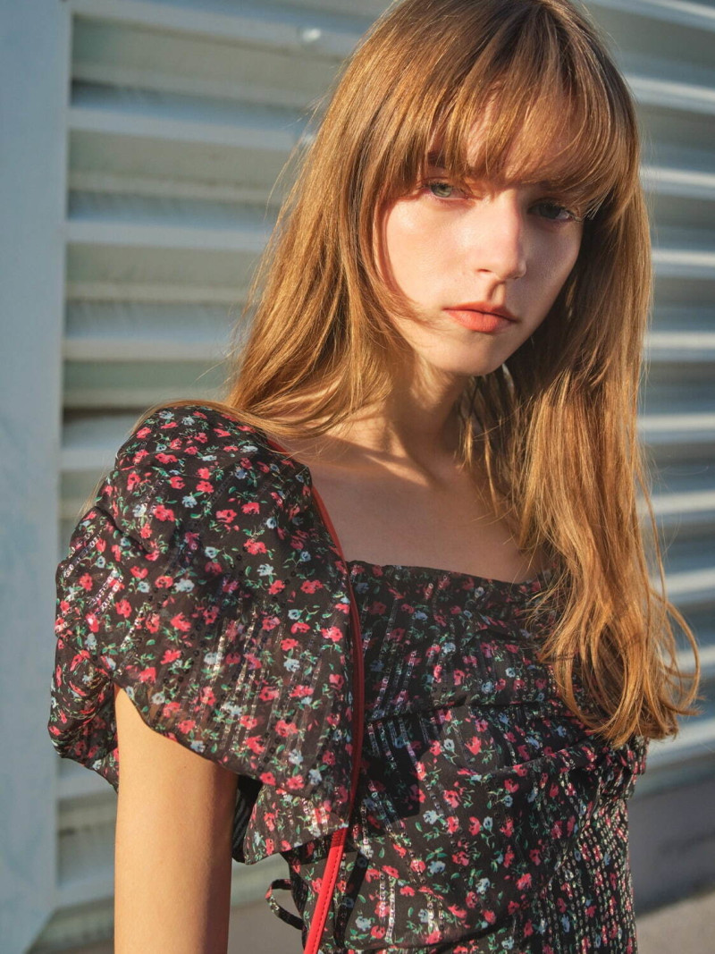 Snidel lookbook for Spring/Summer 2025